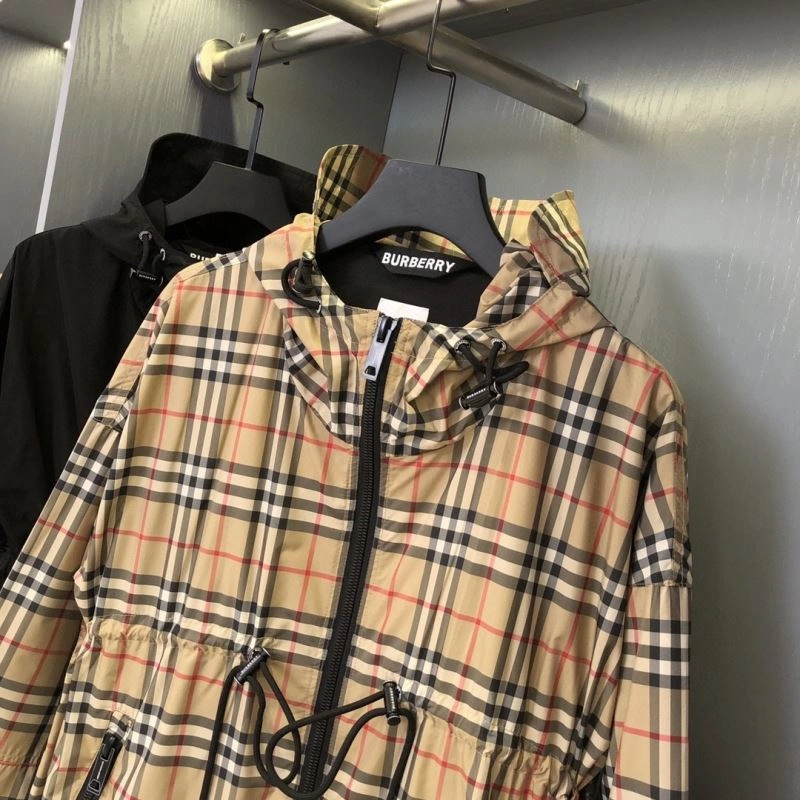 Popular Burberry Outwear 104383