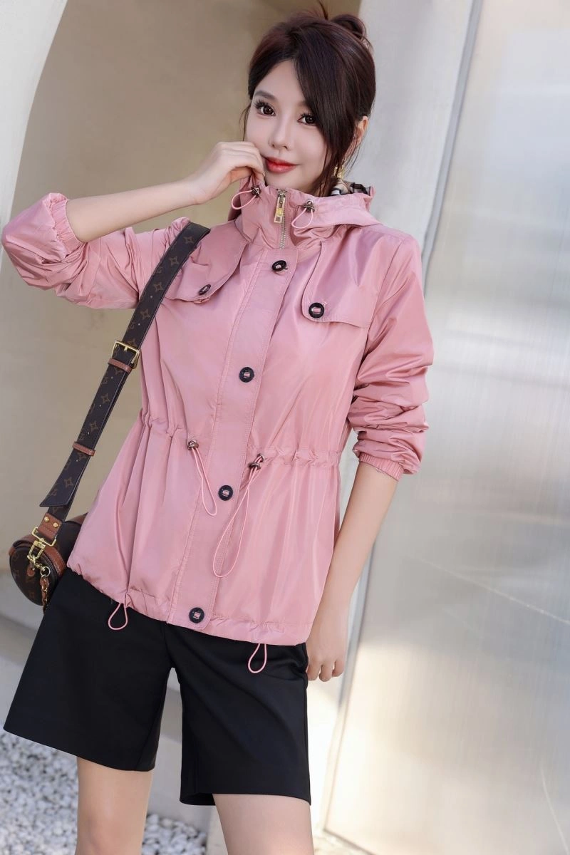 Burberry Outwear Lightweight 104380