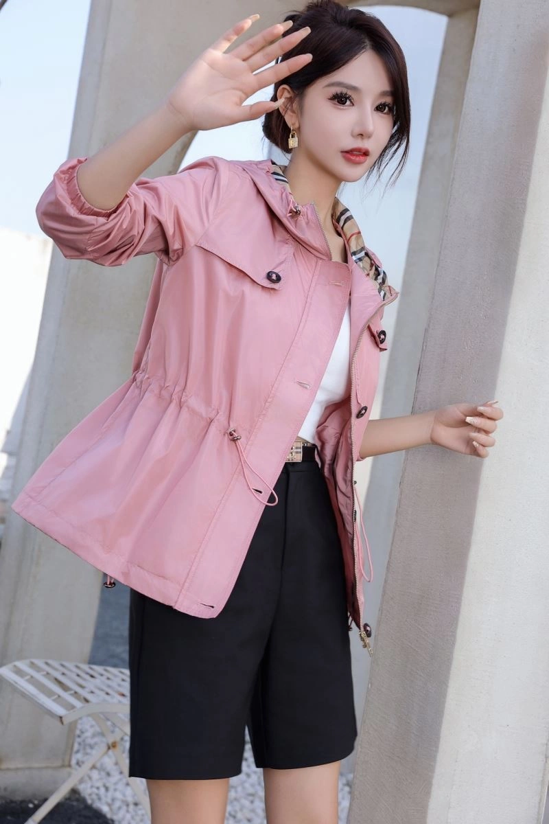 Burberry Outwear Lightweight 104380