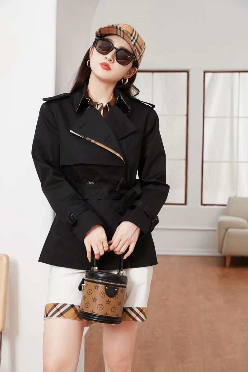 Bold Burberry Outwear 104421