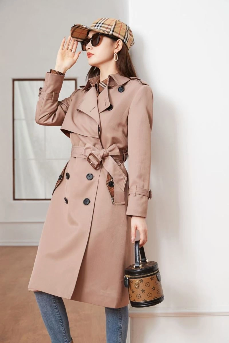 Burberry Outwear Stylish 104370