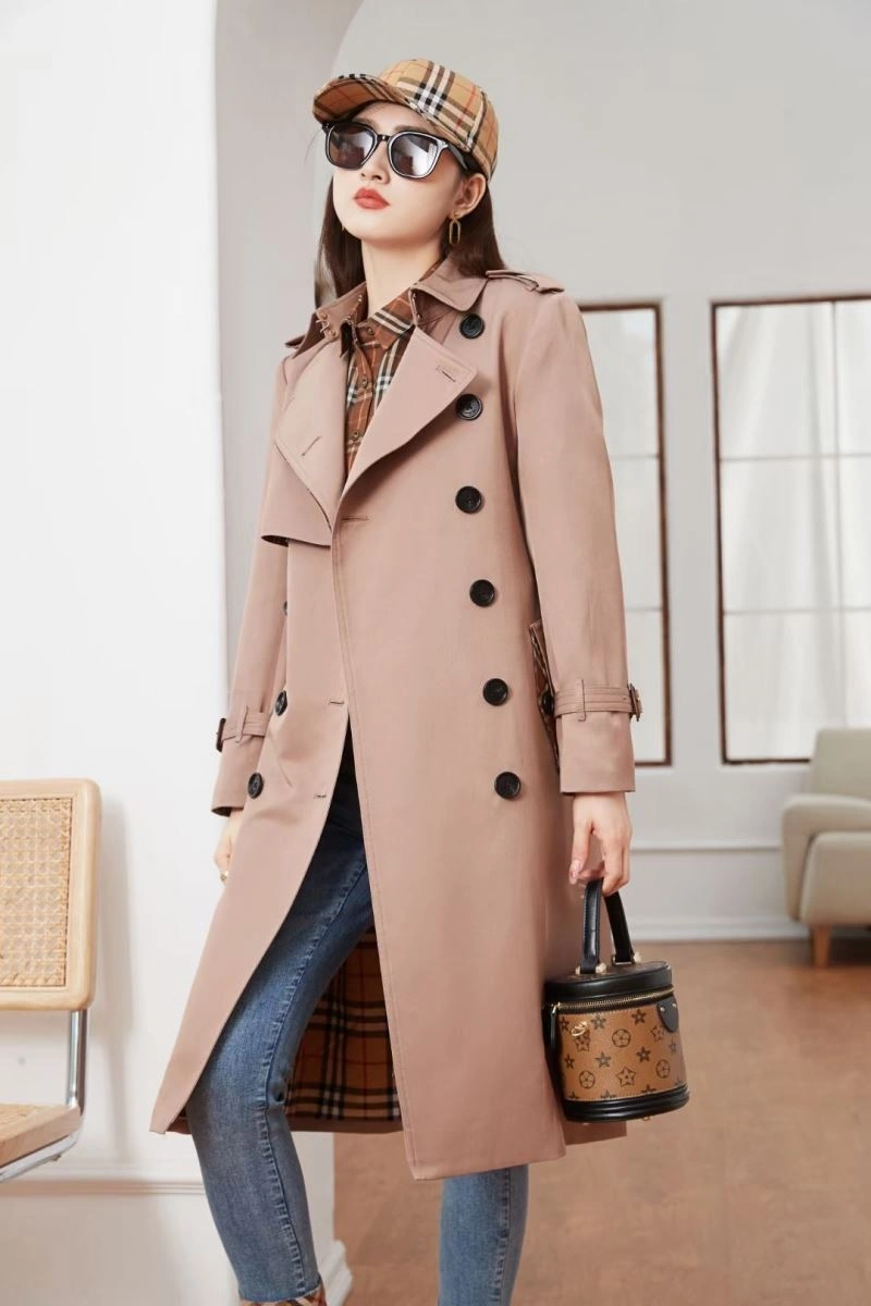 Burberry Outwear Stylish 104370