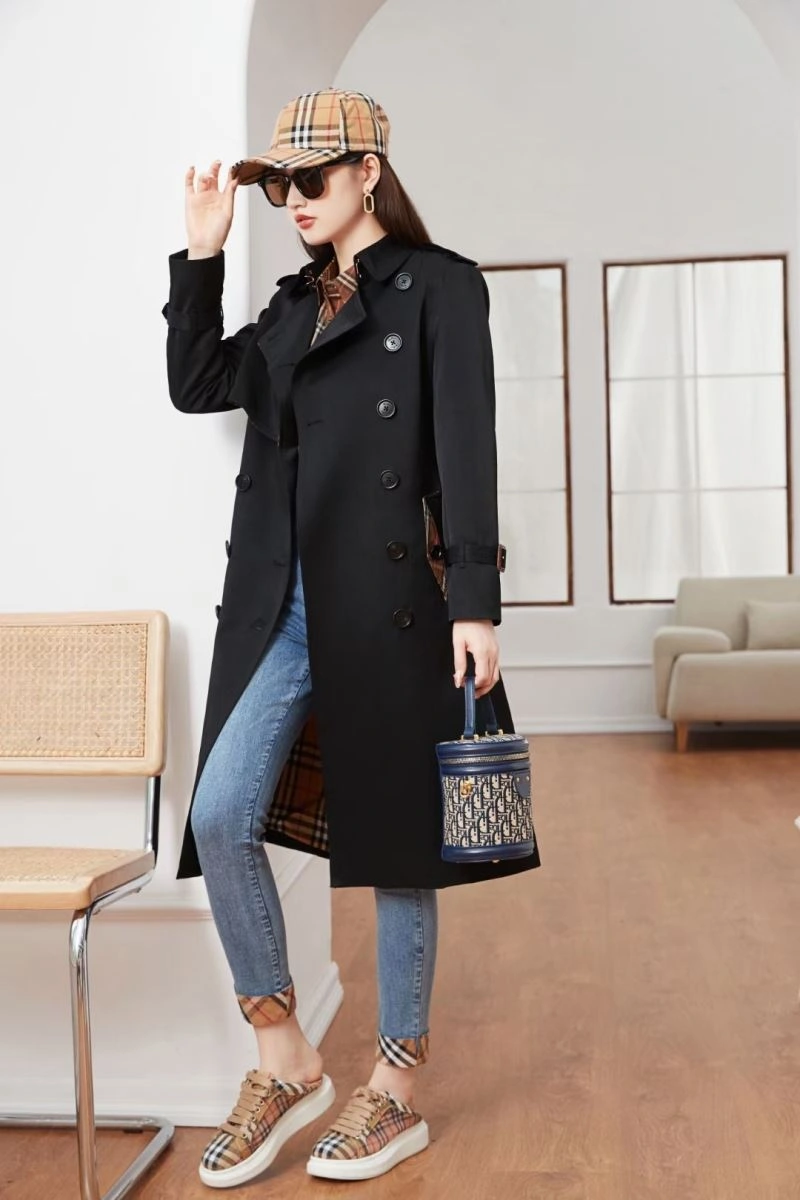 Burberry Outwear GoAnywhere 104372