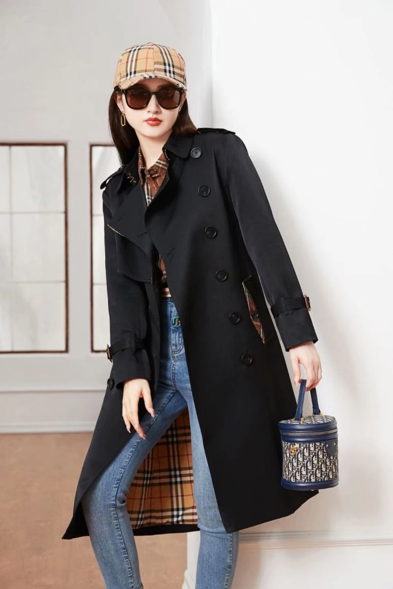 Burberry Outwear GoAnywhere 104372