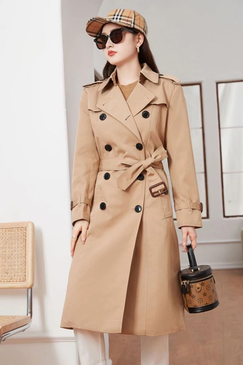 Burberry Outwear Effortless 104417
