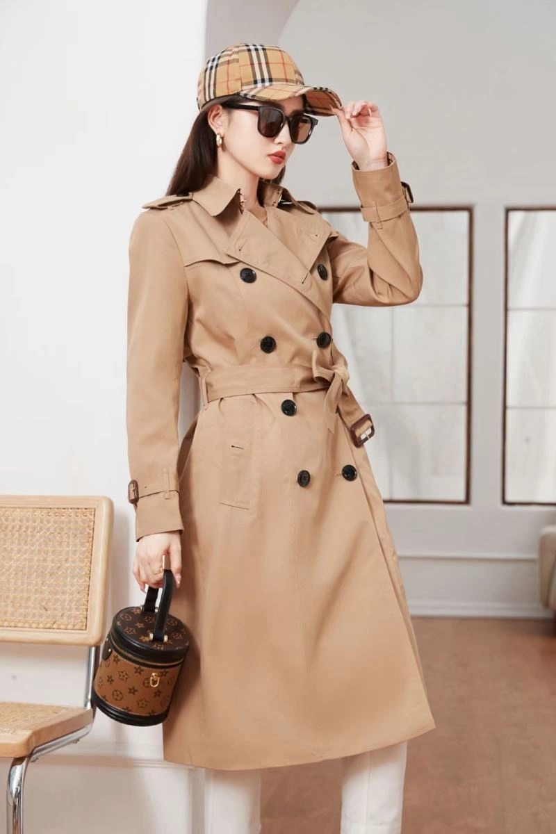 Burberry Outwear Effortless 104417