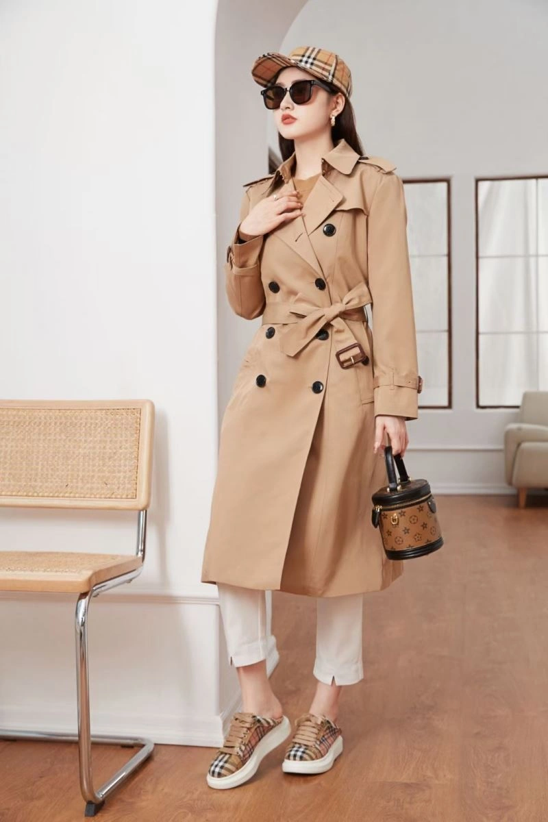 Burberry Outwear Effortless 104417