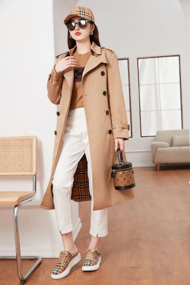 Burberry Outwear Effortless 104417
