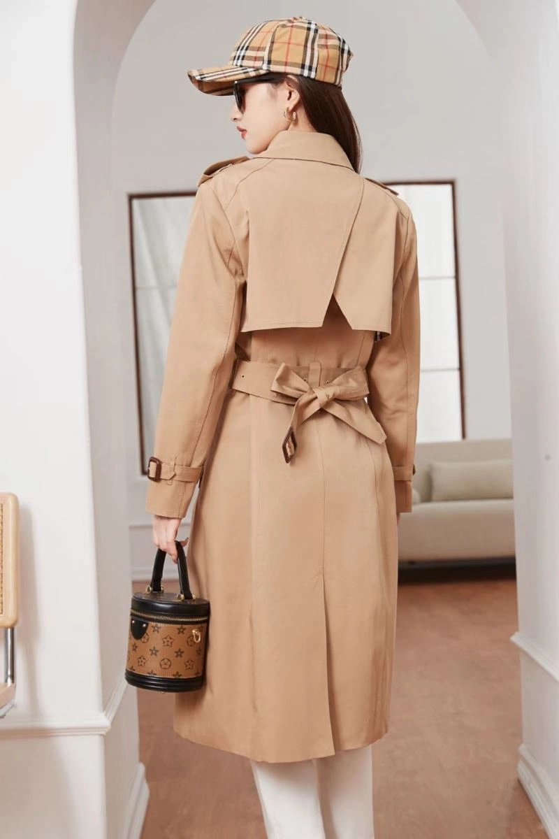 Burberry Outwear Effortless 104417