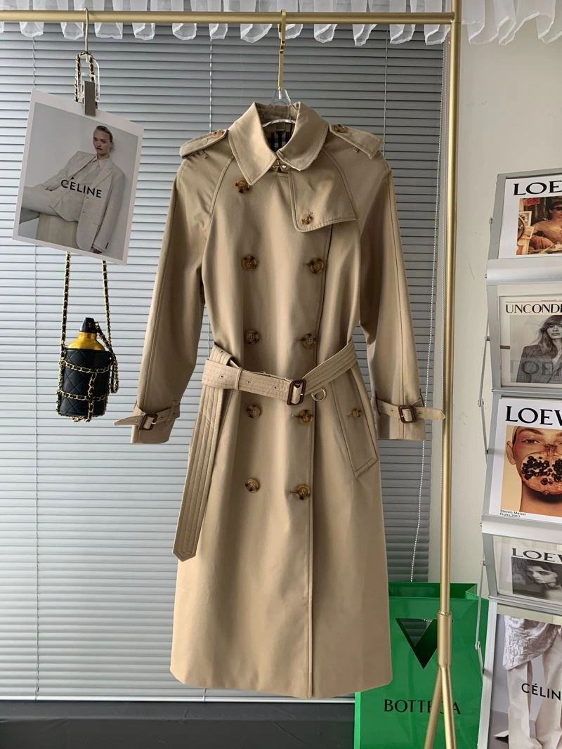 Burberry Outwear EasyMatch 104367