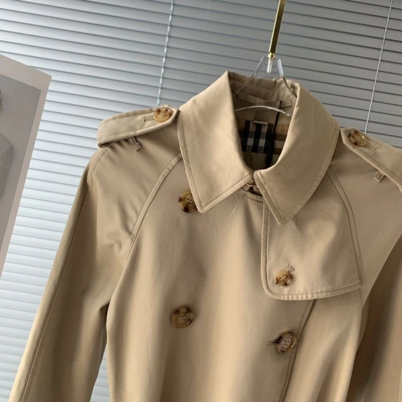 Burberry Outwear EasyMatch 104367