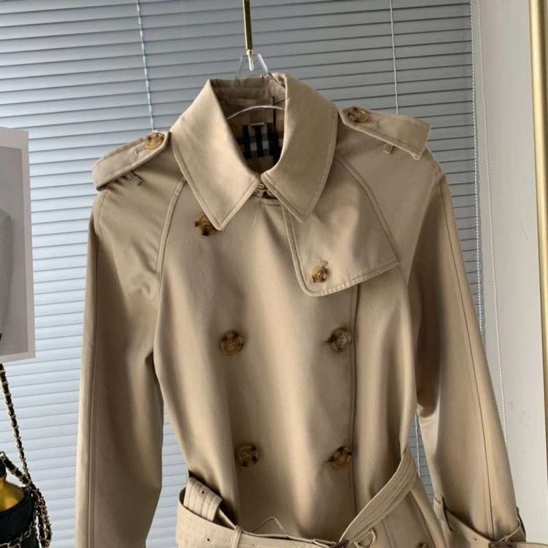 Burberry Outwear EasyMatch 104367