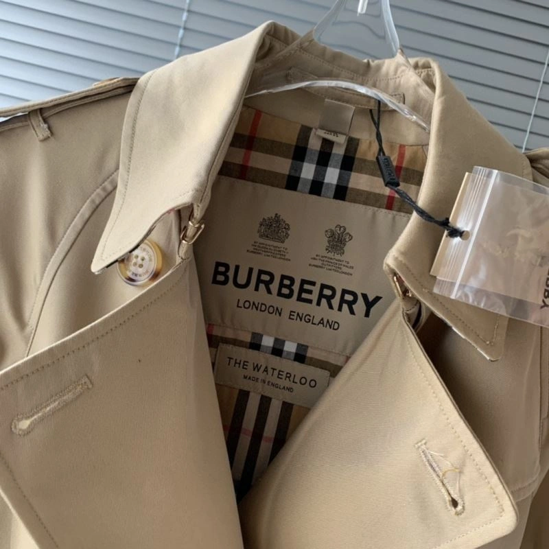 Burberry Outwear EasyMatch 104367