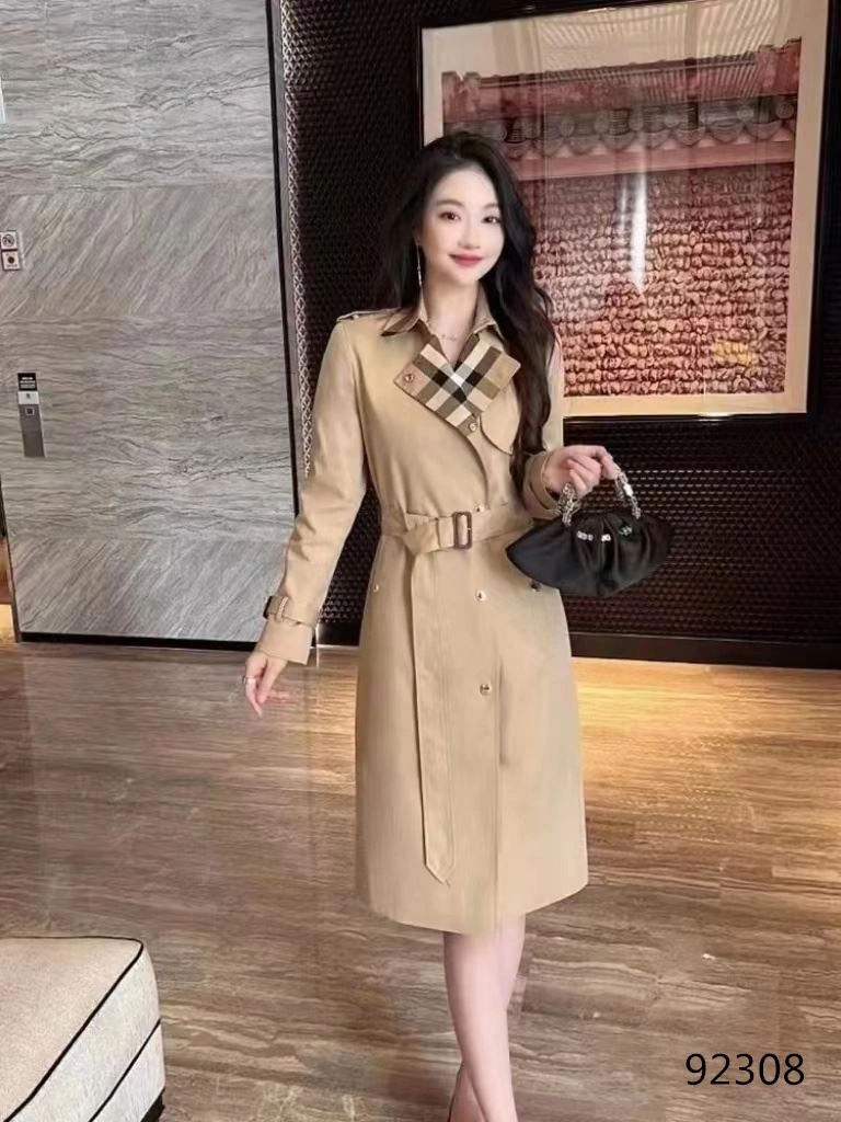 Burberry Outwear Stretchable 104368