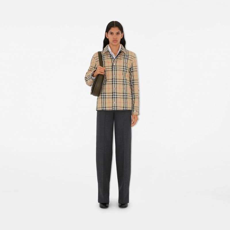 Burberry Outwear Sporty 104364
