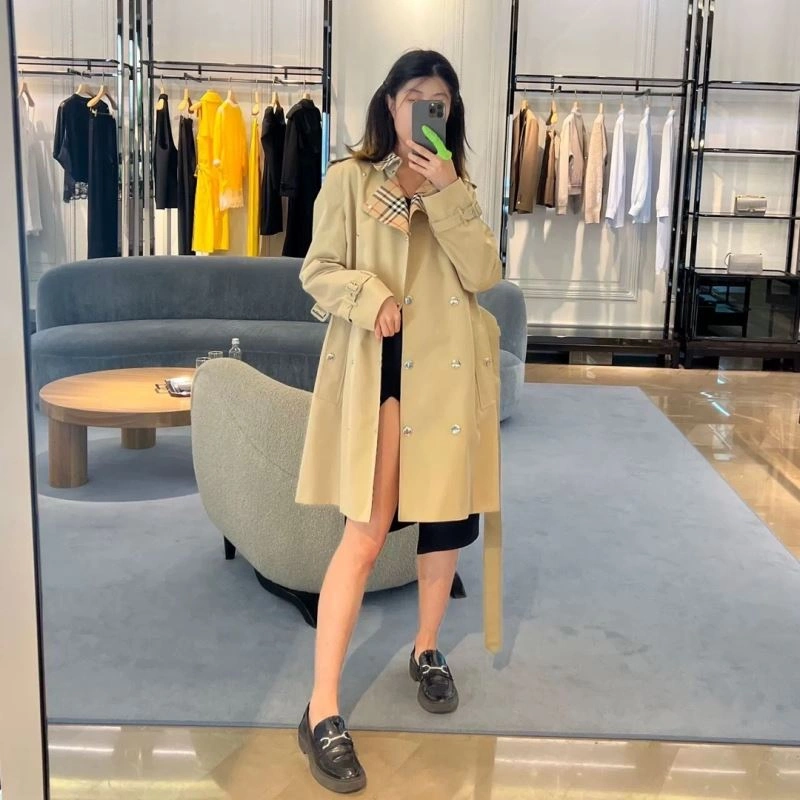 Trendy Burberry Outwear 104377