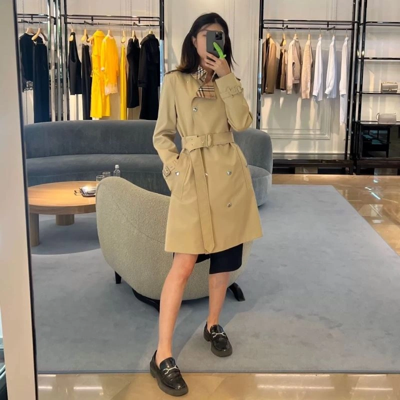 Trendy Burberry Outwear 104377