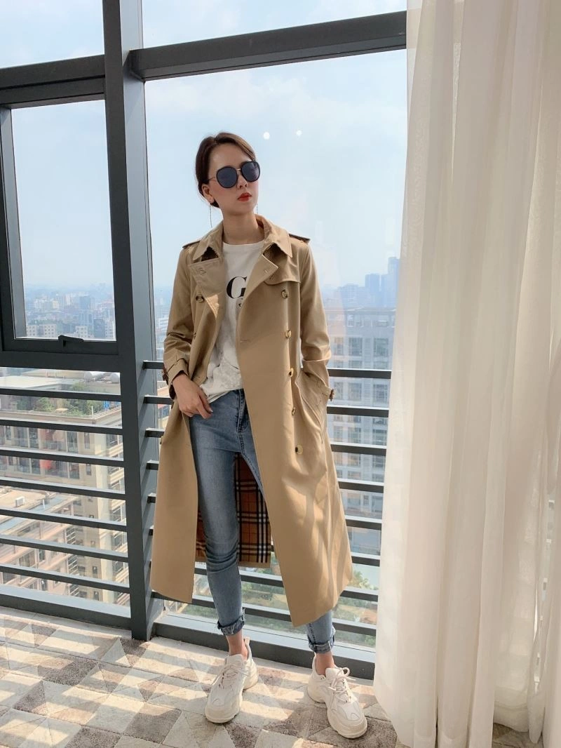 Vibrant Burberry Outwear 104392