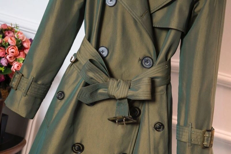 Burberry Outwear Chic 104354