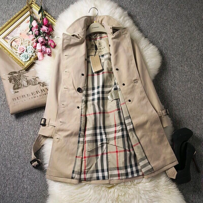 Trendy Burberry Outwear 104350