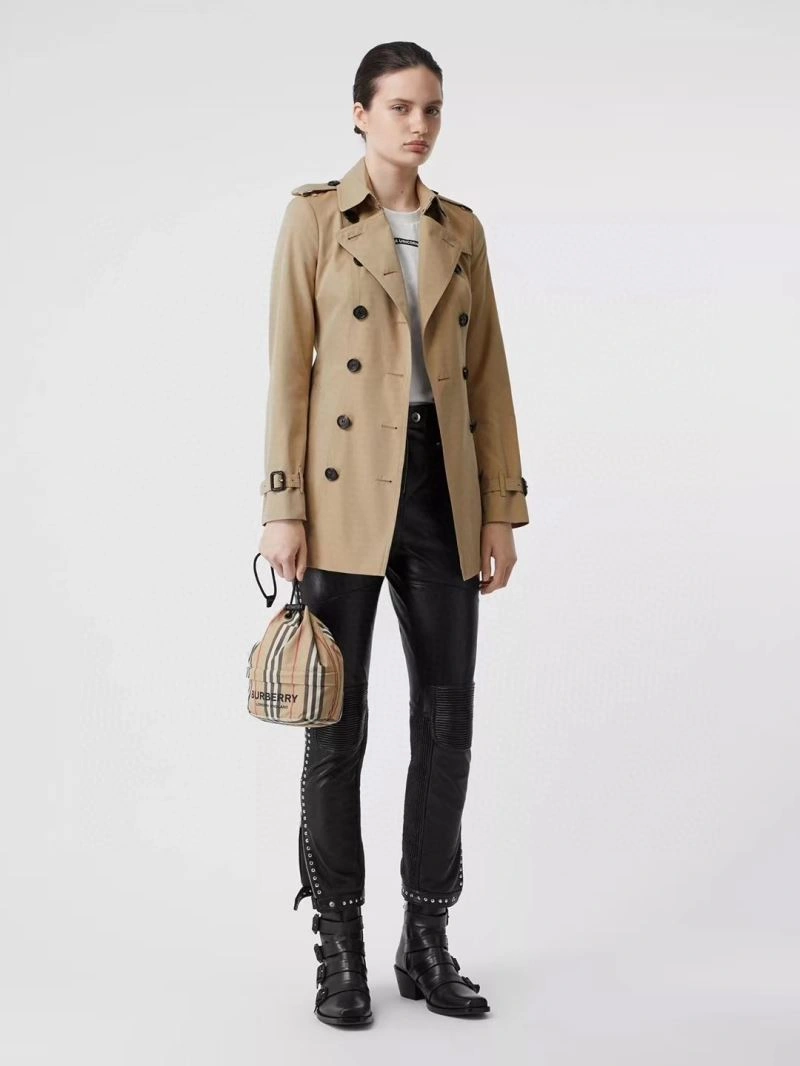 Burberry Outwear Soft 104347