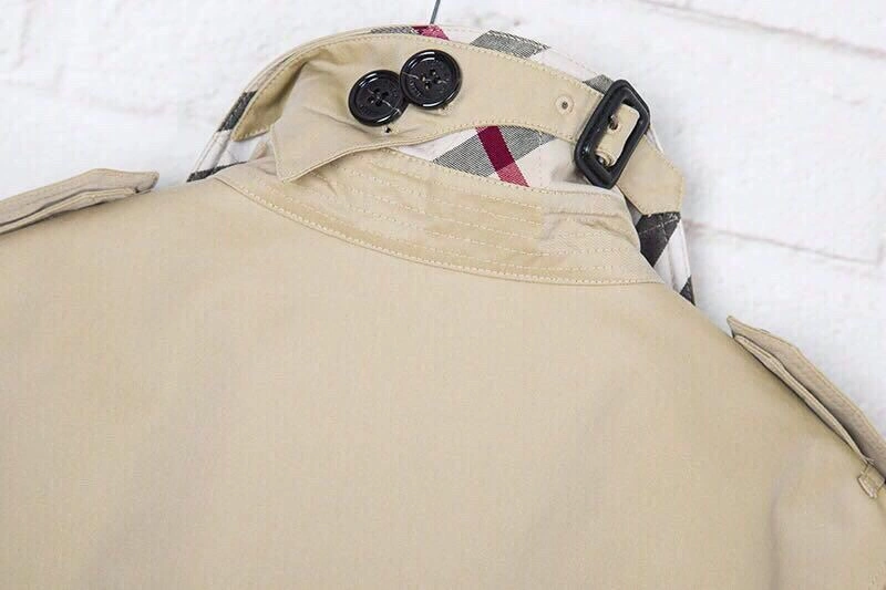 Burberry Outwear Lightweight 104344