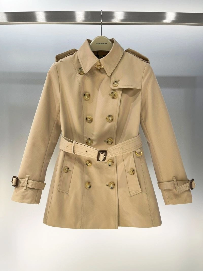 Burberry Outwear Breathable 104345