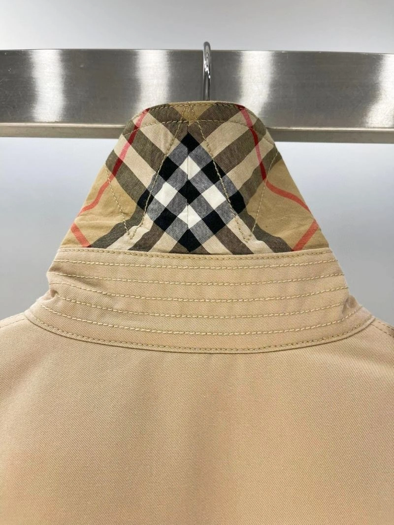 Burberry Outwear Breathable 104345