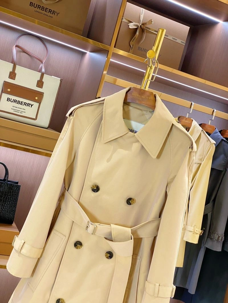 SoftTouch Burberry Outwear 104336