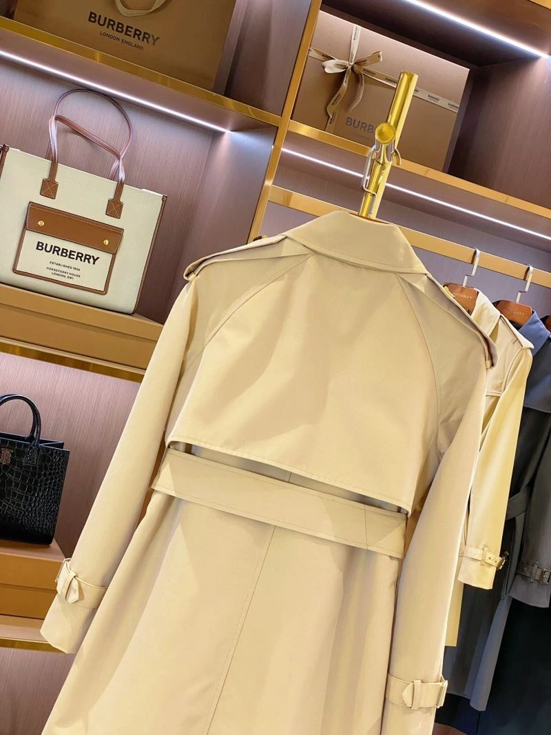 SoftTouch Burberry Outwear 104336