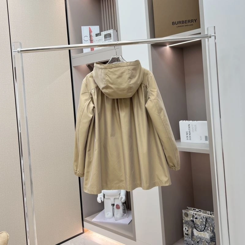 Casual Burberry Outwear 104339