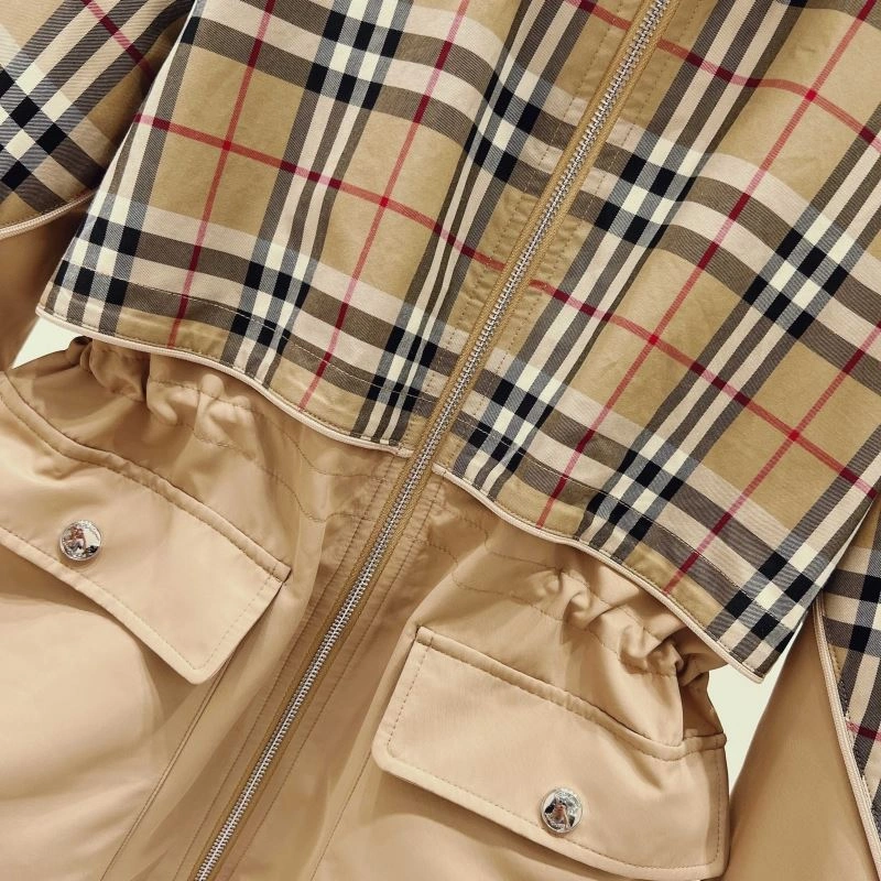 Casual Burberry Outwear 104330