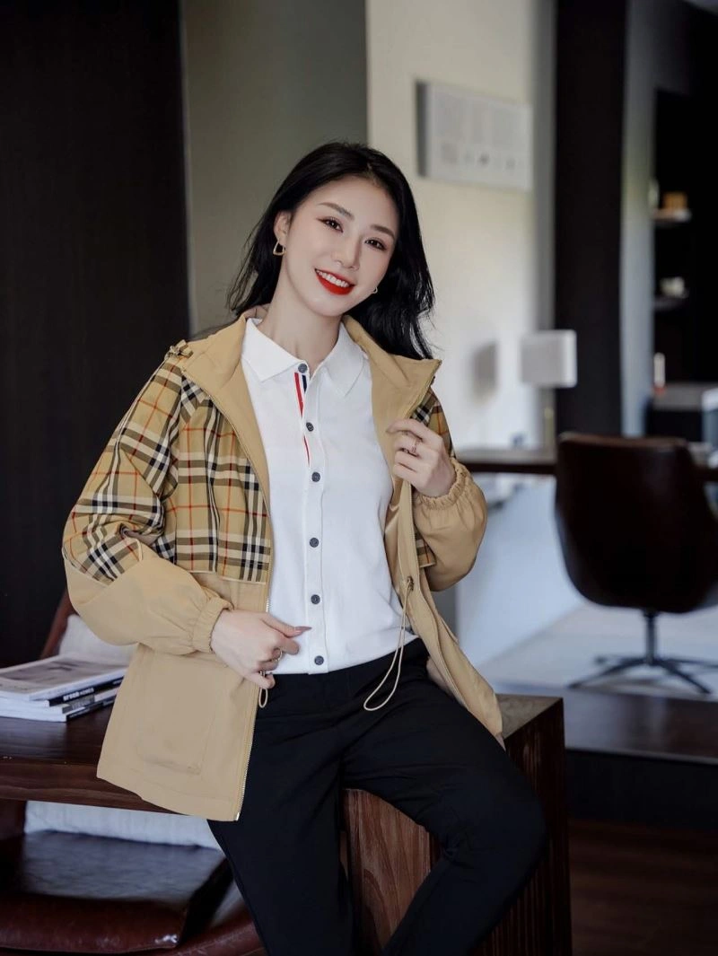 Refined Burberry Outwear 104360