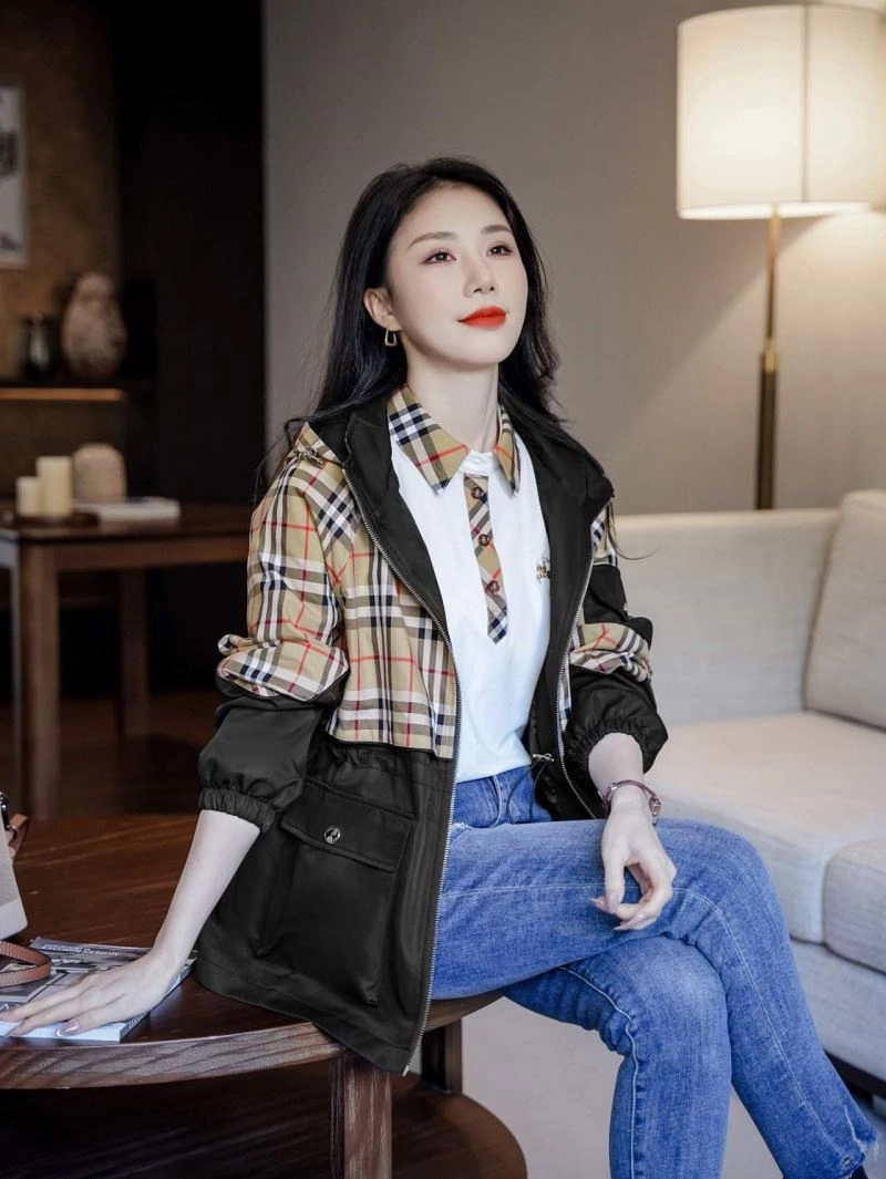 Flexible Burberry Outwear 104326