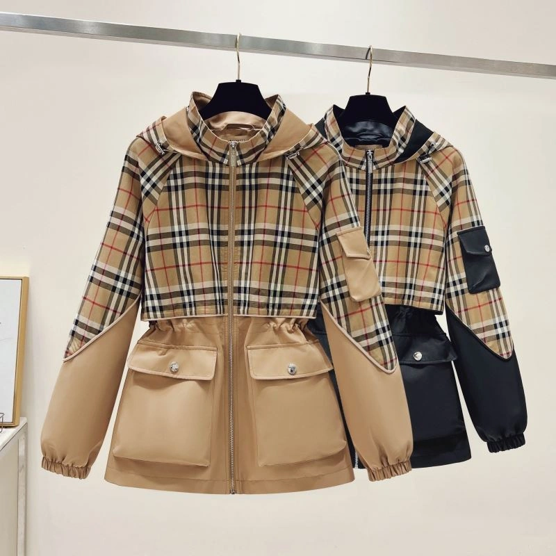 Burberry Outwear Sleek 104327