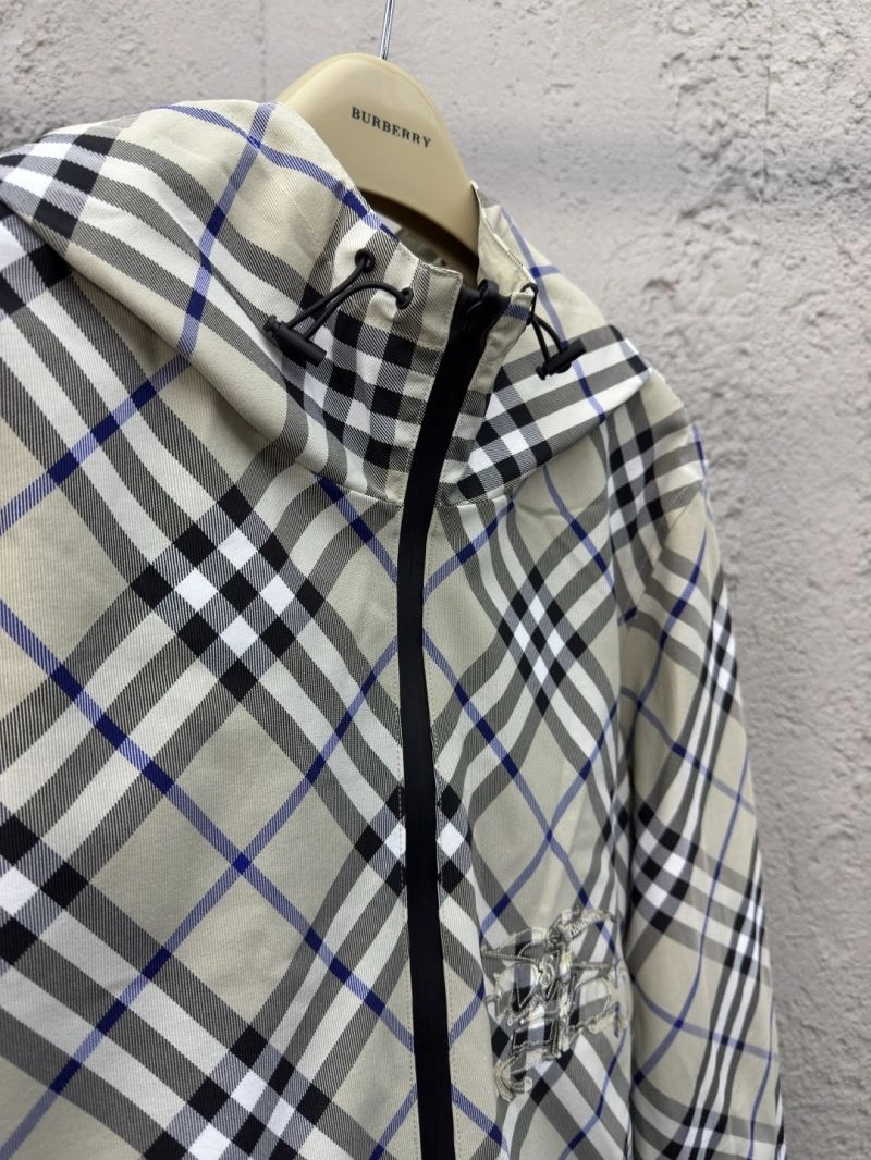 Burberry Outwear TechFriendly 104325