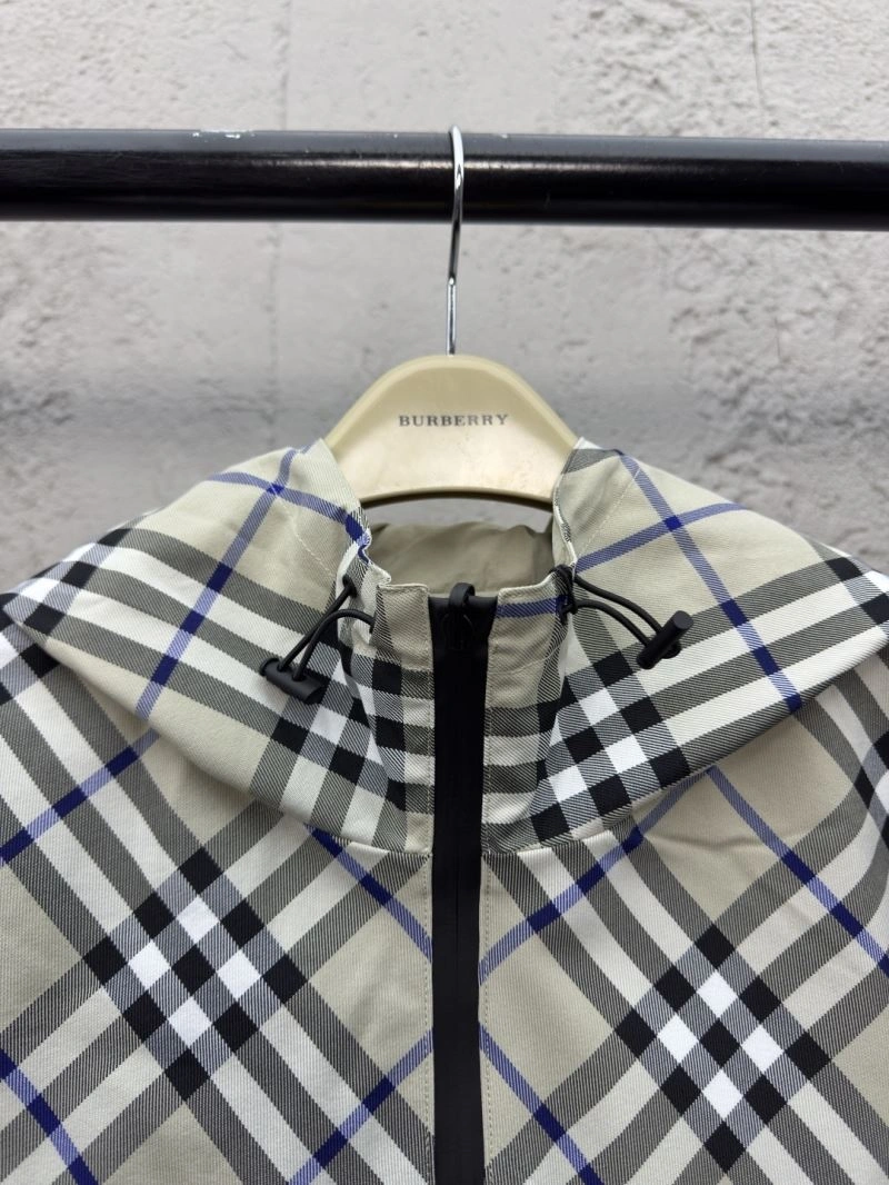 Burberry Outwear TechFriendly 104325