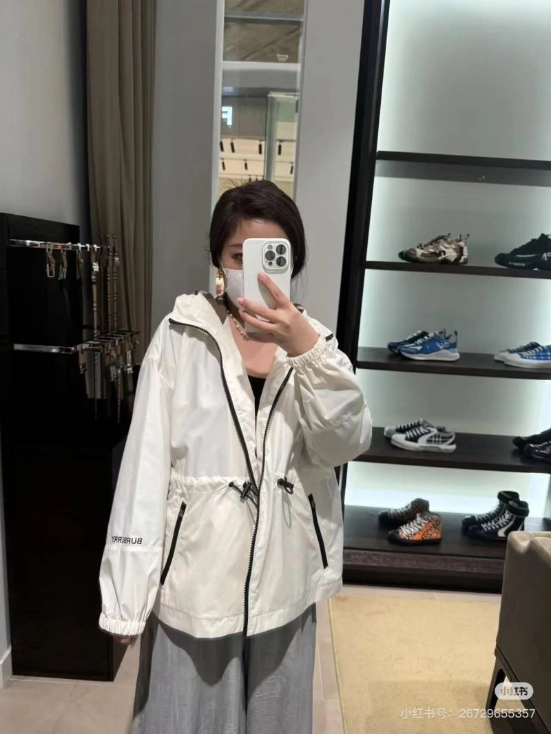 UrbanChic Burberry Outwear 104355