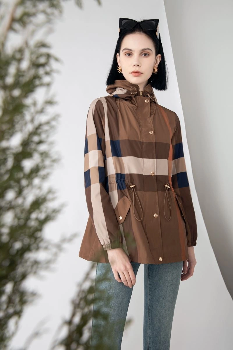 Bold Burberry Outwear 104323