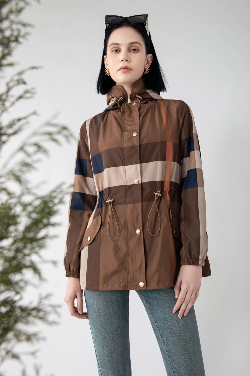 Bold Burberry Outwear 104323