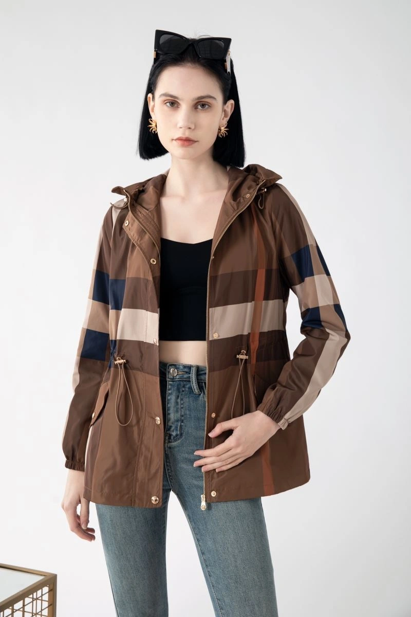 Bold Burberry Outwear 104323