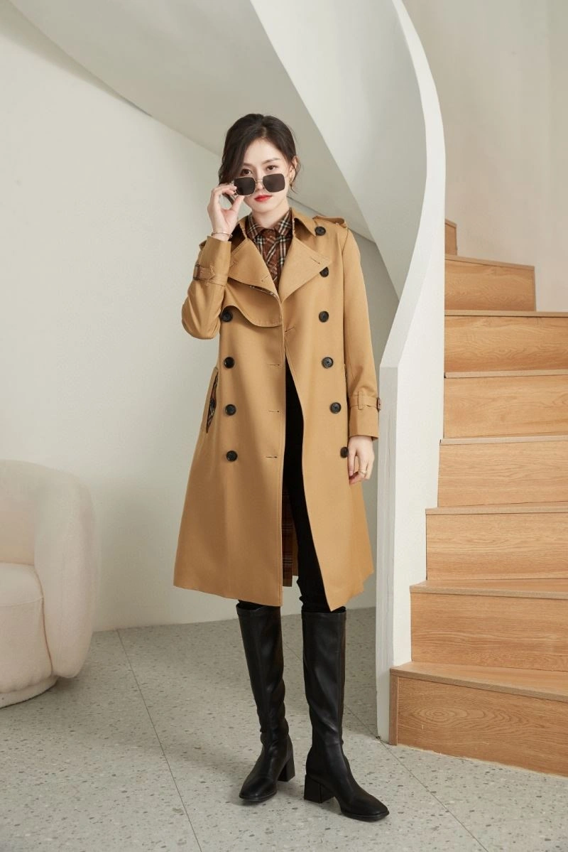 Compact Burberry Outwear 104322