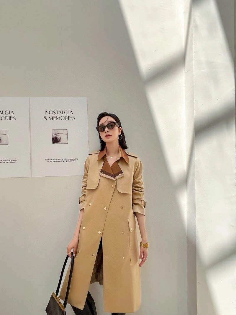Premium Burberry Outwear 104315
