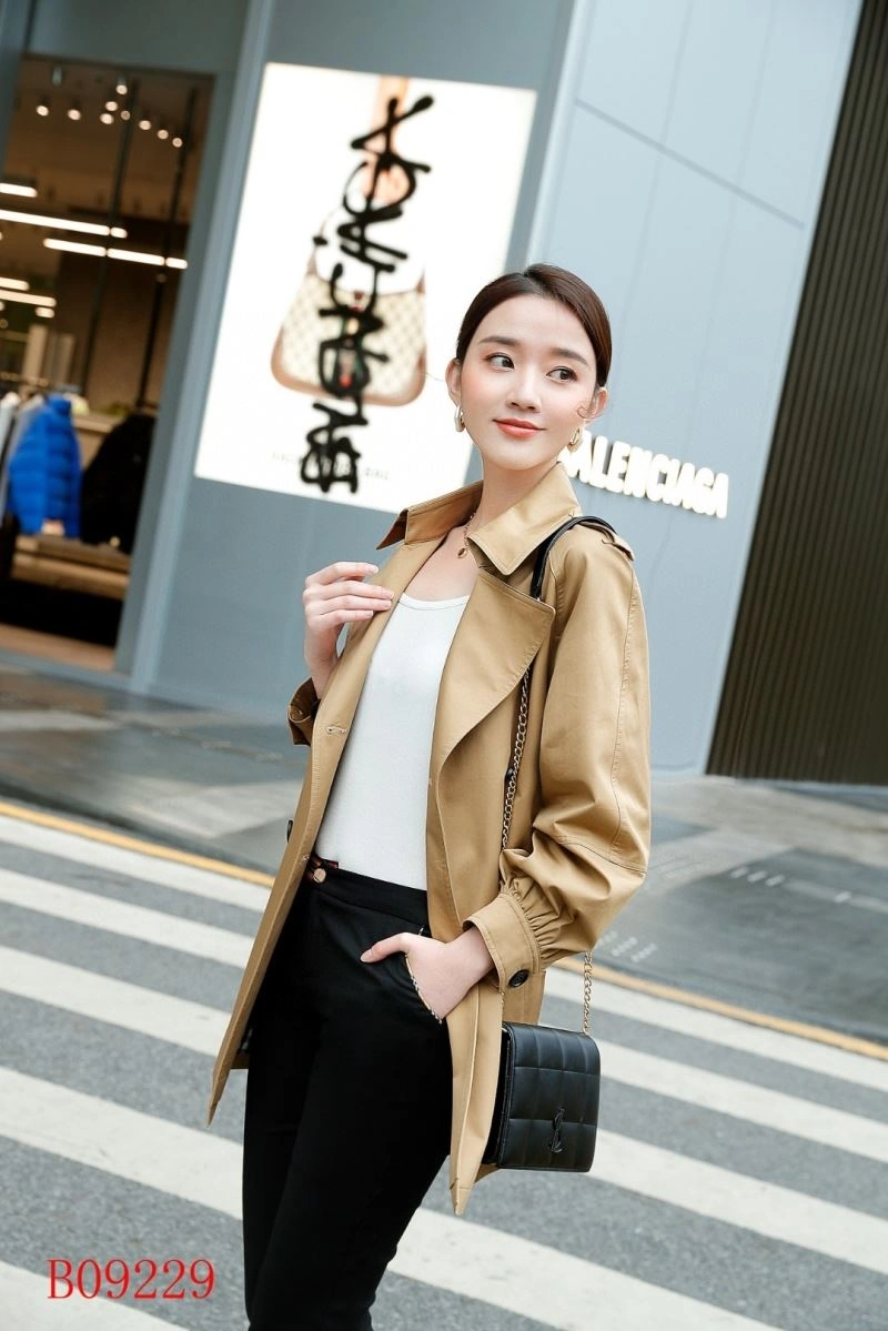Burberry Outwear UrbanStyle 104312