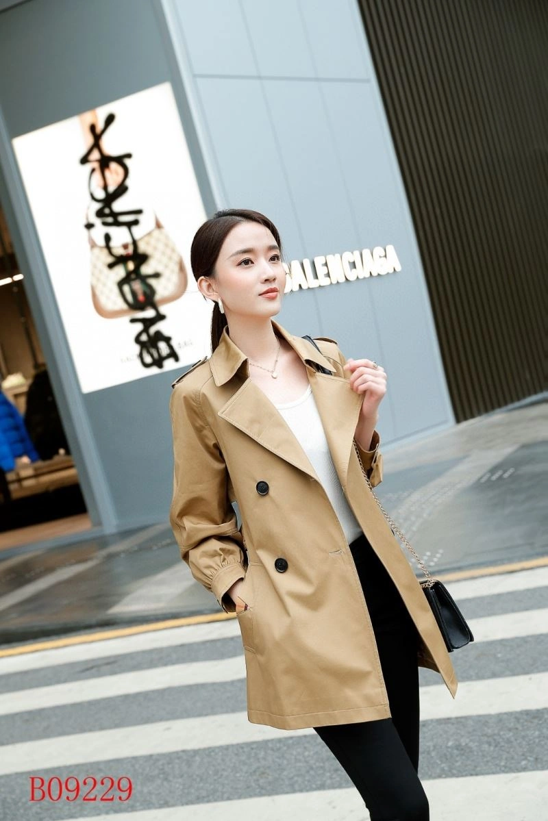 Burberry Outwear UrbanStyle 104312