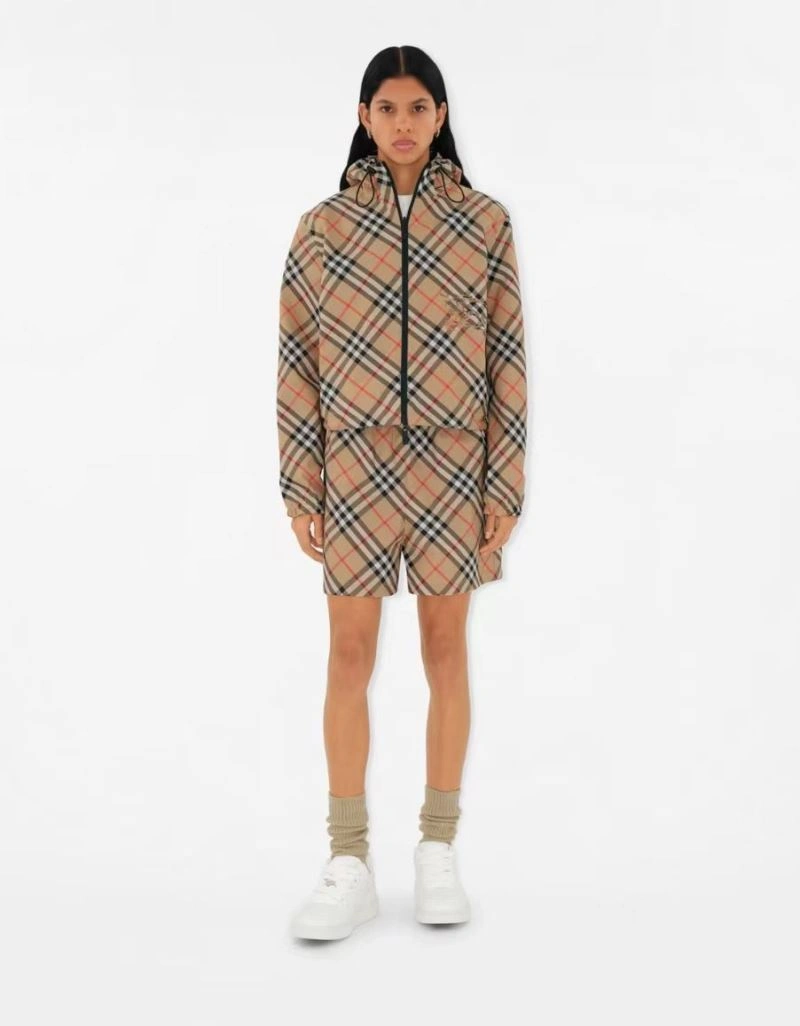 Burberry Outwear Breathable 104295