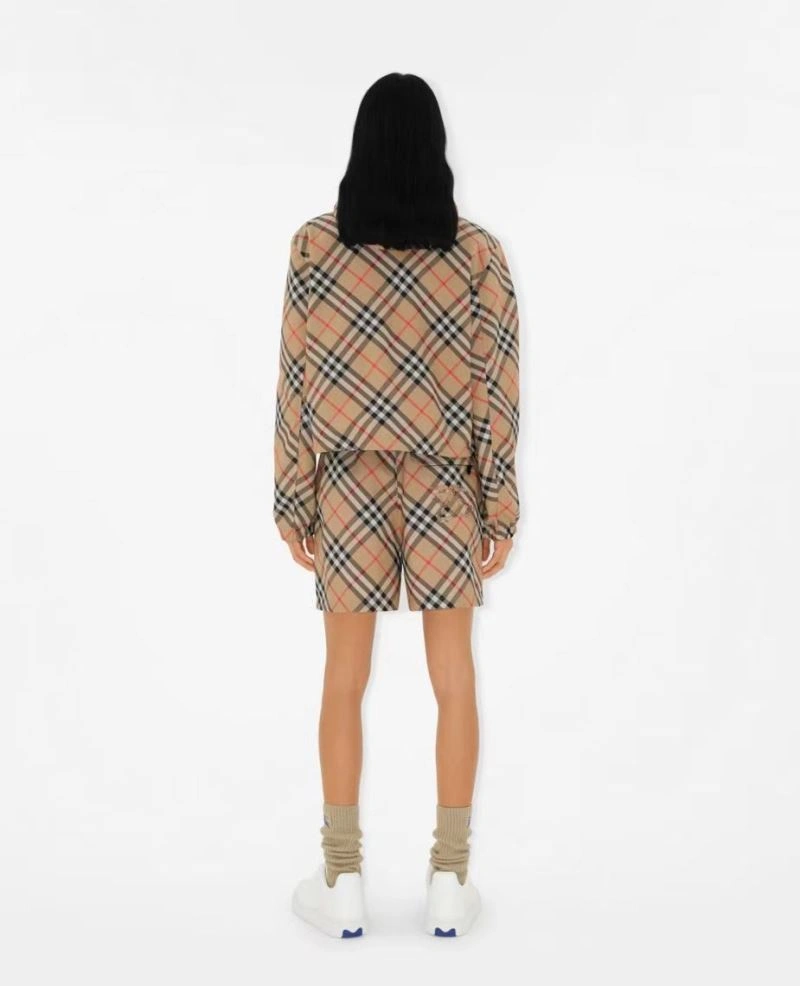 Burberry Outwear Breathable 104295