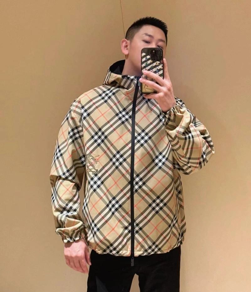 Burberry Outwear FashionForward 104294