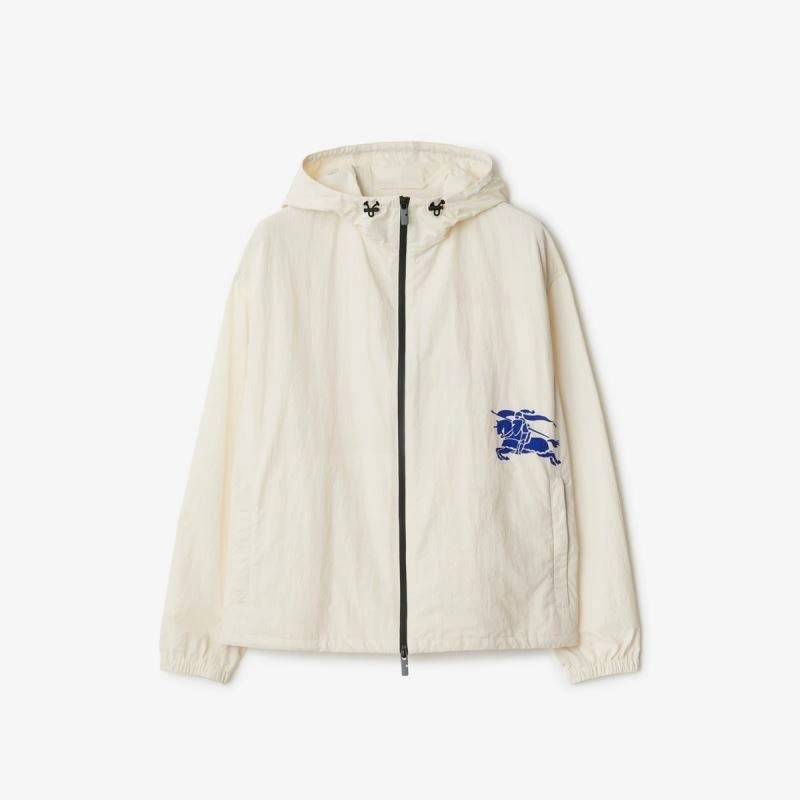 Burberry Outwear Trendsetting 104289