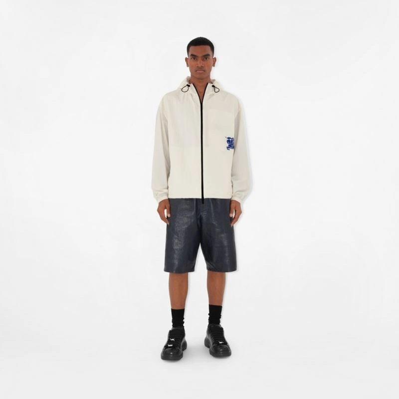Burberry Outwear Trendsetting 104289